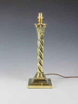 Elegant Table Lamp: Antique Brass Corinthian Column