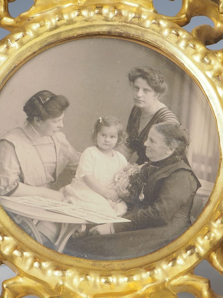 Antique Fine Carved Giltwood Florentine Photo Frames (Pair)