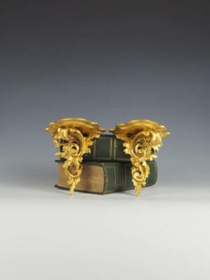 Italian Old Venetian Wall Shelves, Giltwood Carved Acanthus Leaves 5" (Pair)