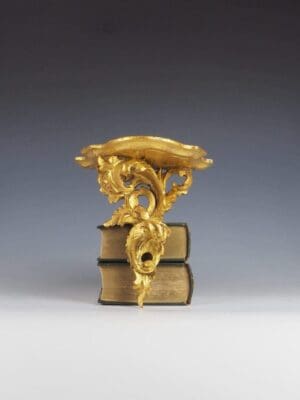 Italian Old Venetian Wall Shelf, Giltwood Carved Acanthus Leaves 8"