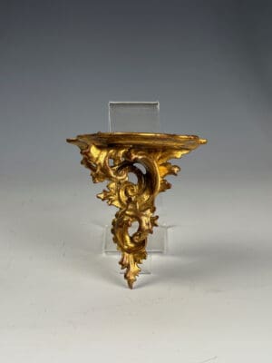 Italian Old Venetian Wall Shelf with Giltwood Carved Acanthus Leaves